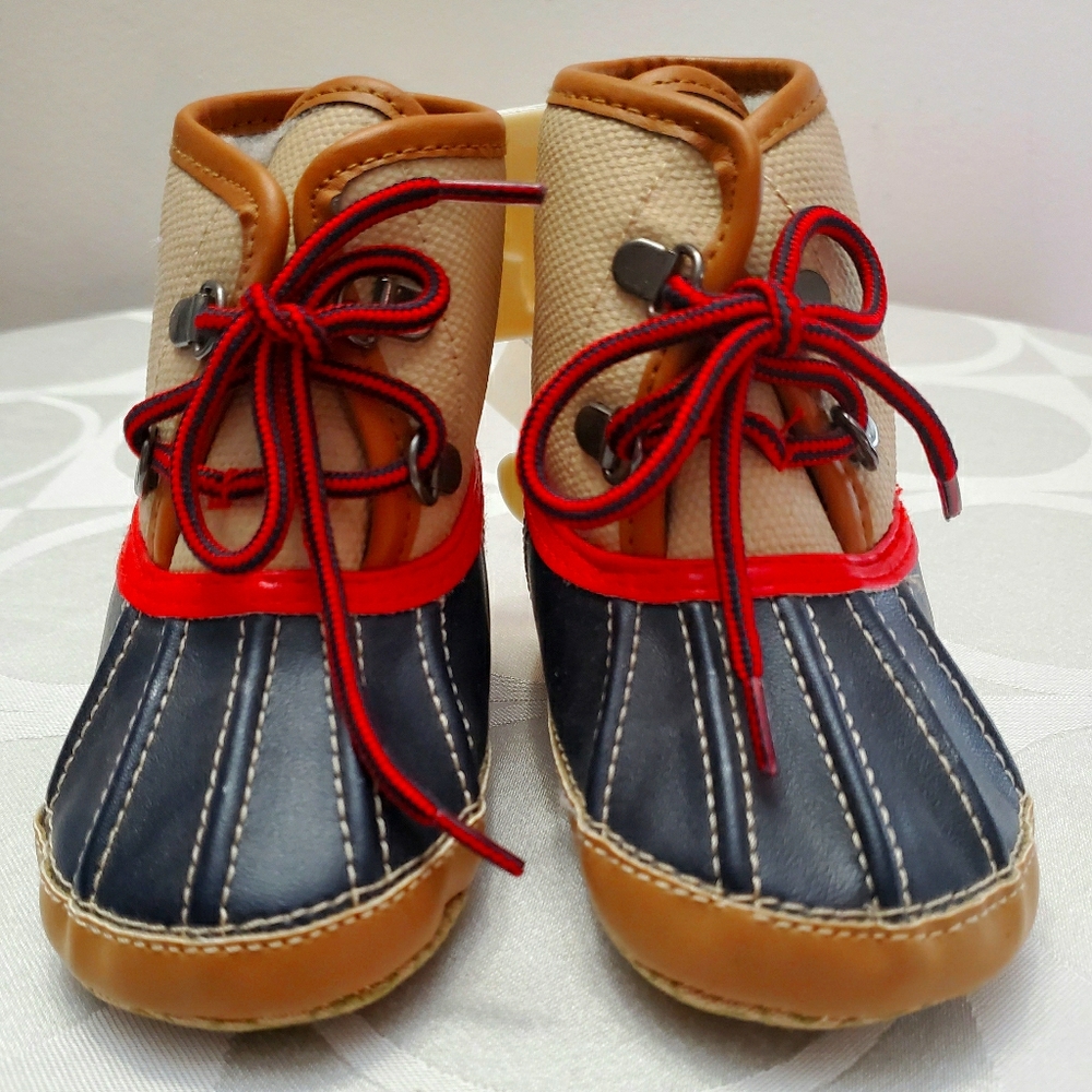 Brand new baby Baby Gap boot